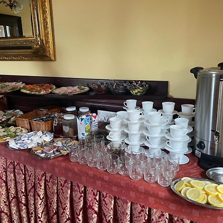 Hotel Avista Mielno Unieście Esterno foto