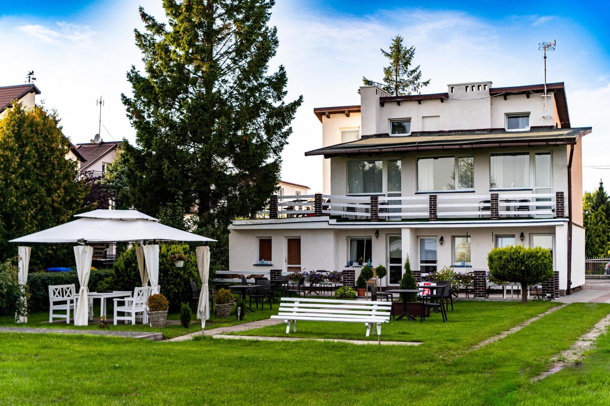Hotel Avista Mielno Unieście Esterno foto