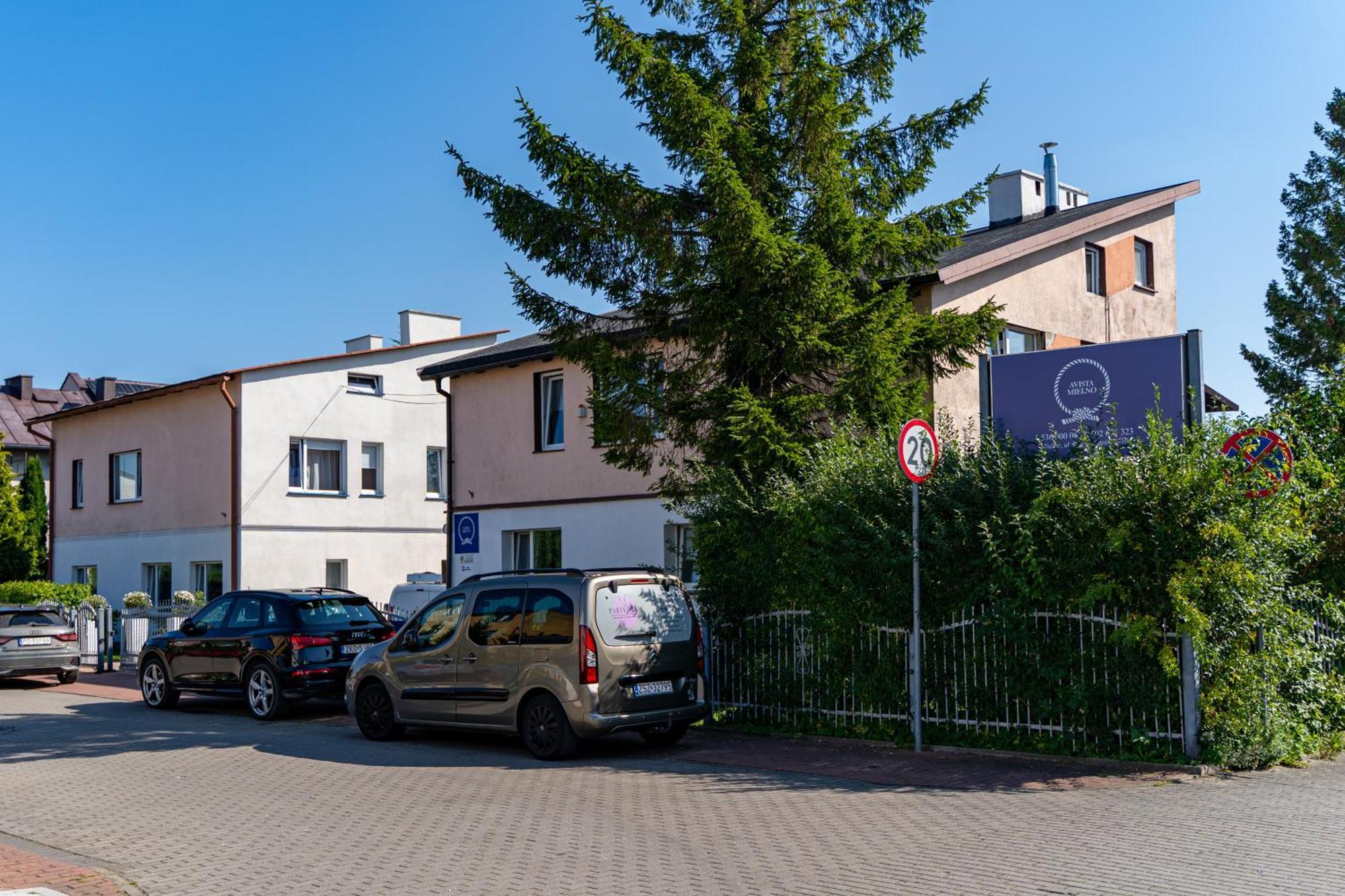 Hotel Avista Mielno Unieście Esterno foto