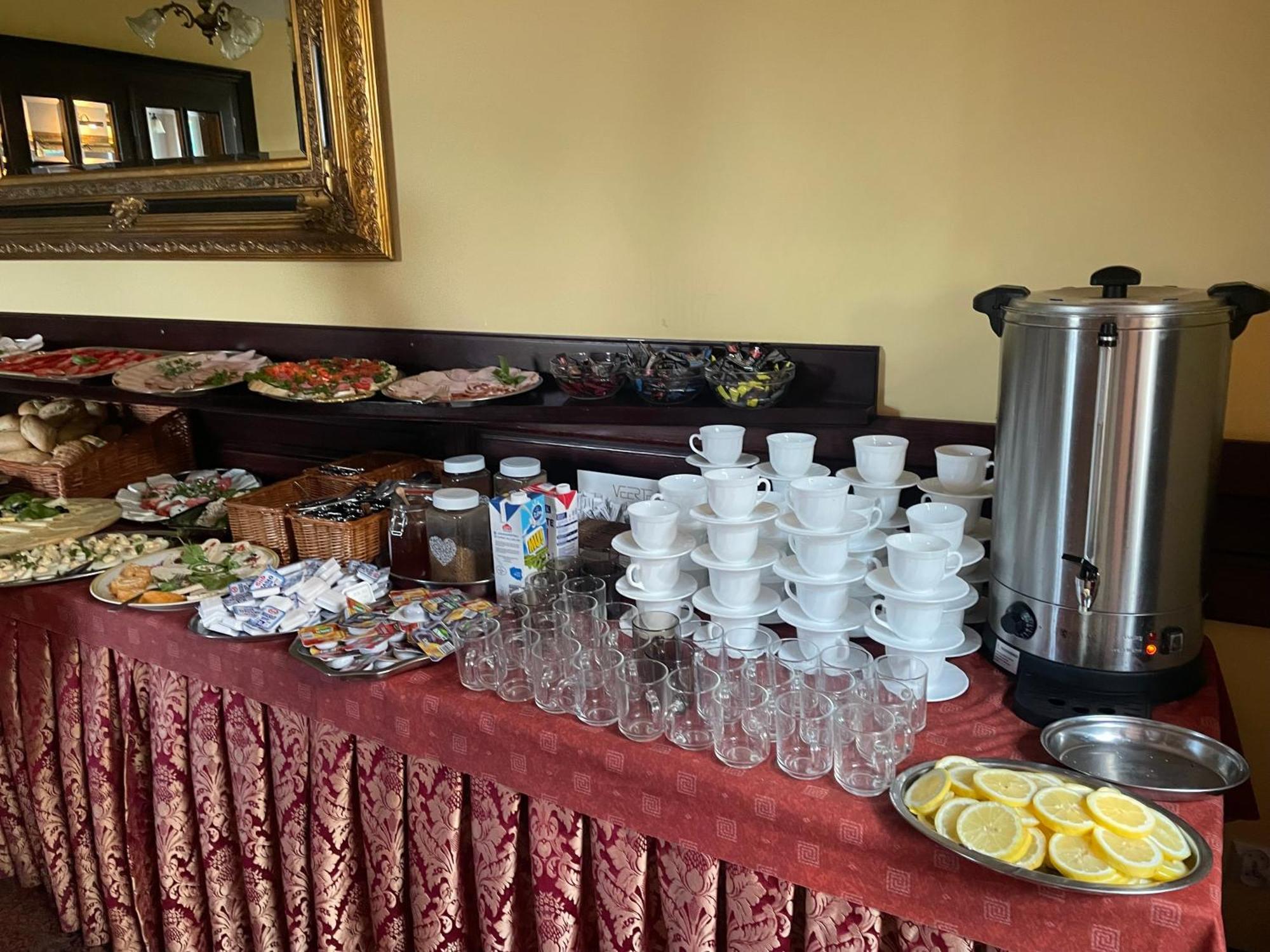 Hotel Avista Mielno Unieście Esterno foto